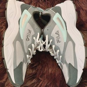 Women's 8.5 gray, white and mint Fila sneaker